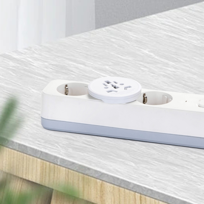 Aigostar - Adaptor de călătorie pentru UE, alb