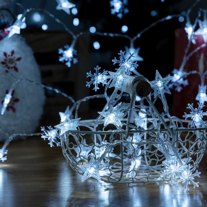 Aigostar - Ghirlandă LED pentru exterior, 25 LED, 8 funcții, 3xAA, 2,5 m, IP44, alb rece