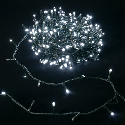 Aigostar - Ghirlandă LED de Crăciun pentru exterior, 500 LED, 8 moduri, alimentare 4xAA, 25,3 m, IP44, alb rece