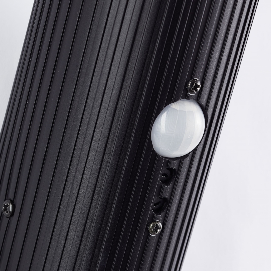 Aplică de exterior cu senzor Brilliant KALEO 1xE27/10W/230V IP44 negru