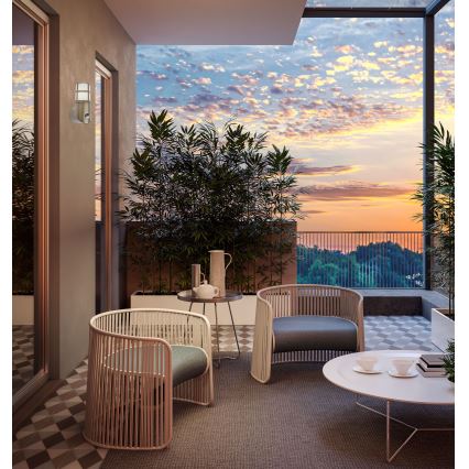 Aplică de exterior cu senzor TRITON 1xE27/28W/230V IP54 alamă Redo 90199