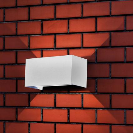 Aplica de perete LED pentru exterior LED/24W/230V 4000K IP65 albă