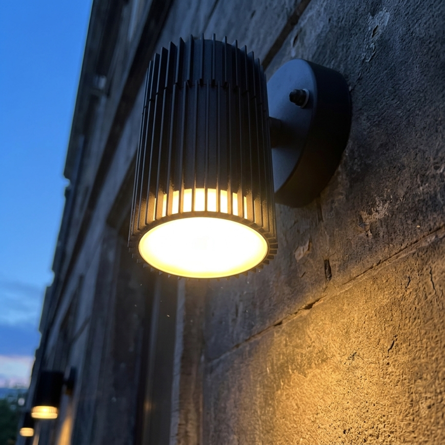 Aplică de perete pentru exterior cu spot LANTHEA 1xGU10/11W/230V IP44, neagră