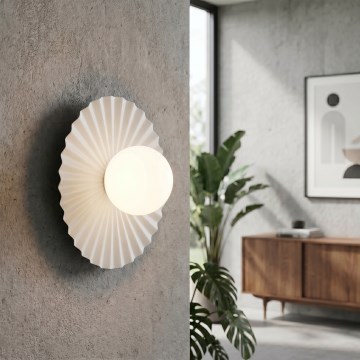 Aplică de perete UMBRA 1xG9/8W/230V albă
