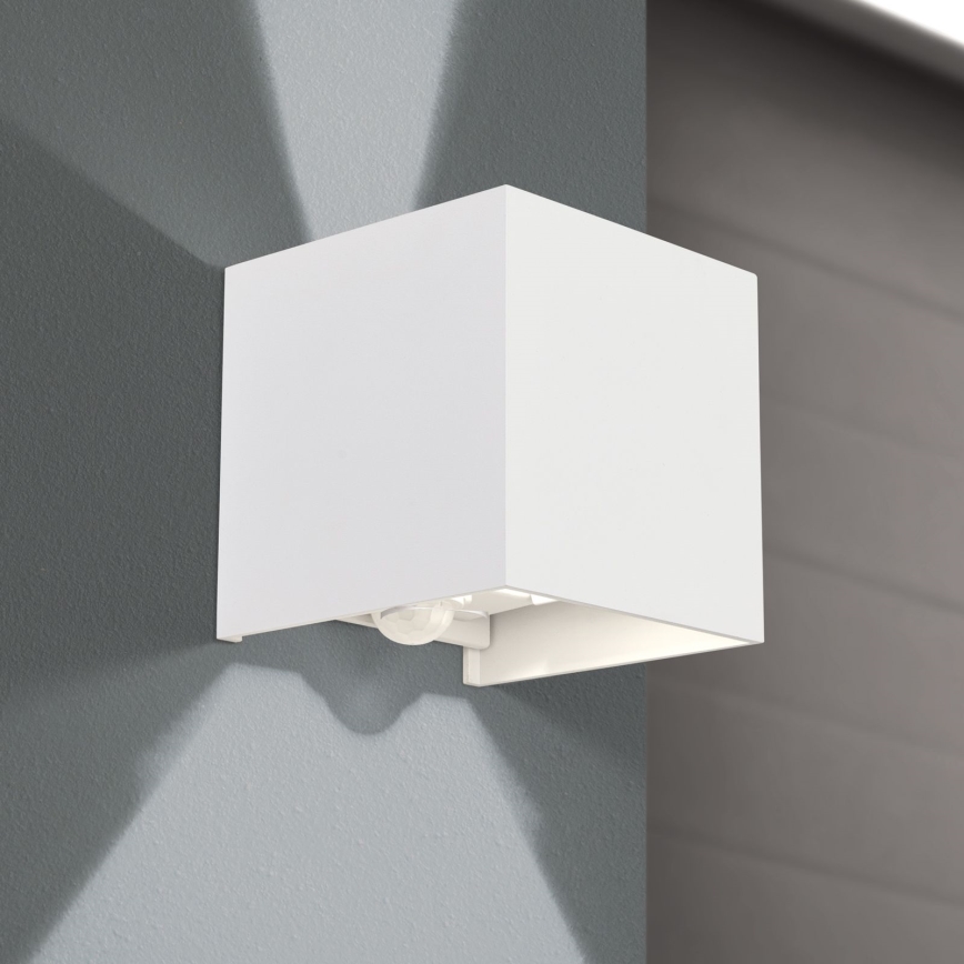 Aplică LED de exteror cu senzor de mișcare și crepuscular CUBE-S LED/13W/230V IP54 alb