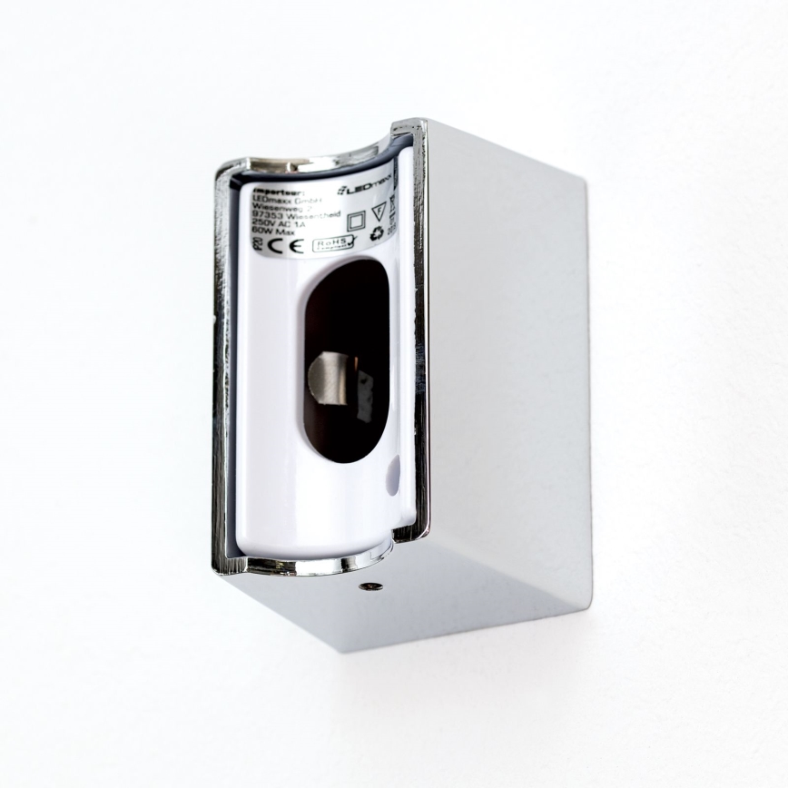 Aplică LED VISAGIST 1xS14d/8W/230V alb