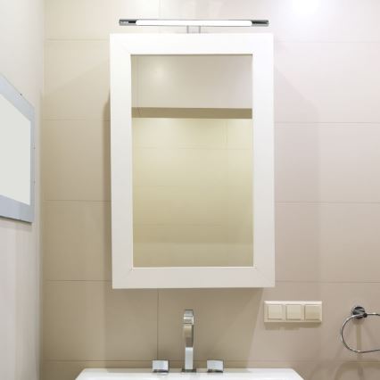 Aplică LED pentru oglindă LED/13W/230V 3000K 64cm crom