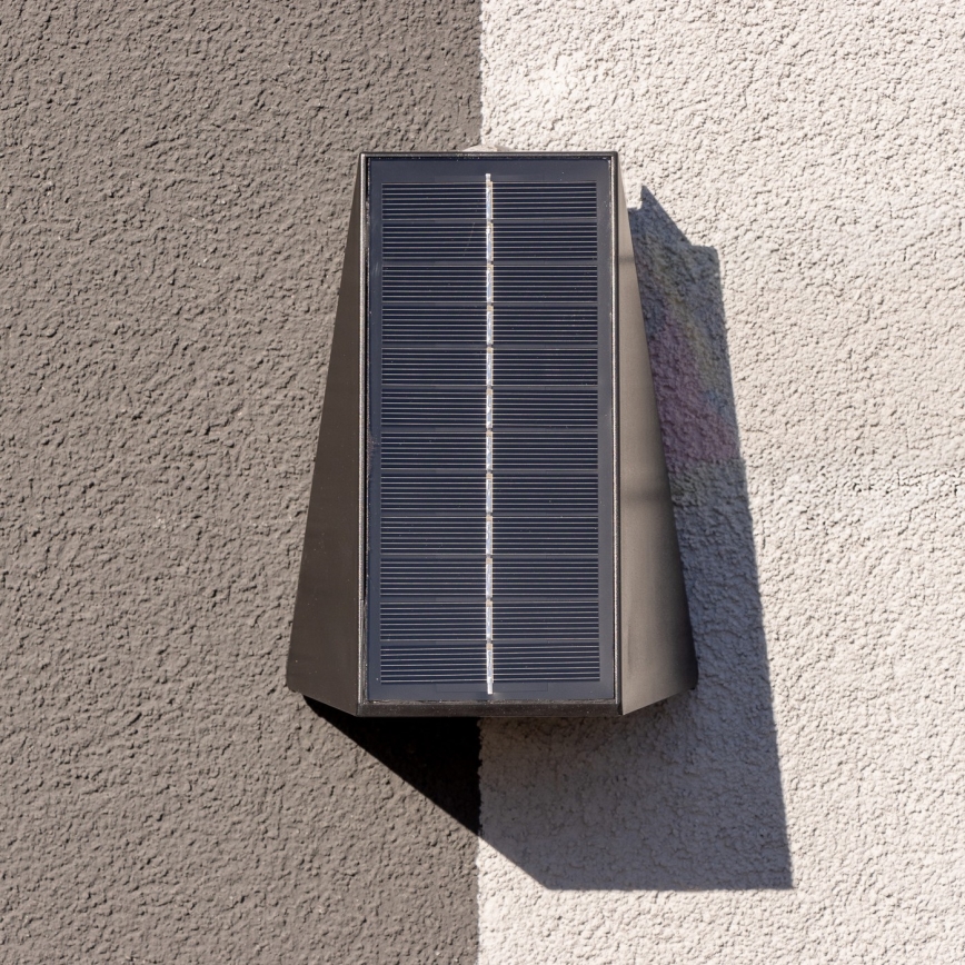 Aplică LED solară Brilagi PYRAMID LED/2W/3,2V 1300 mAh IP54