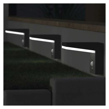 Aplică LED solară cu senzor LED/4,4W/3,7V 2200 mAh IP44