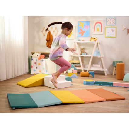 B-Toys - Set de 3 cuburi din spumă pentru copii WONDERSHAPES