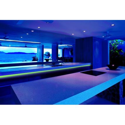 Bandă LED RGB dimabilă 3m LED/12W/230V Grundig + telecomandă