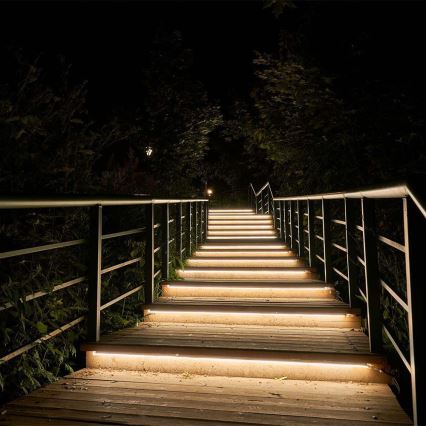 Banda LED solară reglabilă LED/1,2W/3,7V 4000K IP67 1500 mAh 5m + telecomandă