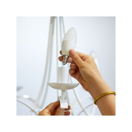 Bec LED dimabil C37 E14/4,9W/230V 2700K CRI 90 Wi-Fi WiZ