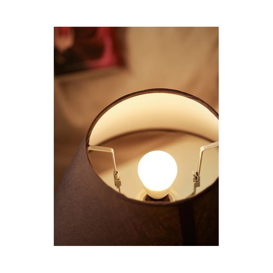 Bec LED Philips E27/7W/230V 2700K