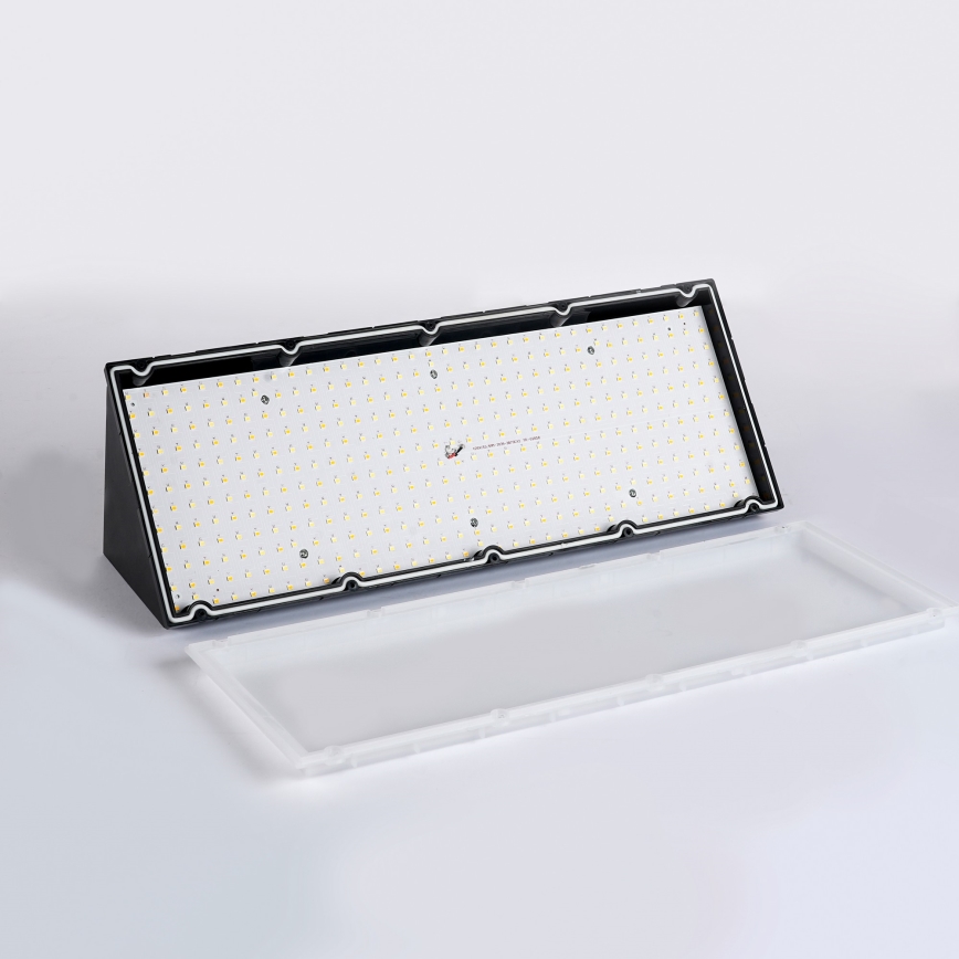 Brilagi - Aplica LED de exterior TRIANGLE, 42W, 230V, 3000/4000/6500K, 45 cm, negru, IP65