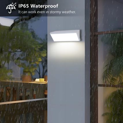 Brilagi - Aplica de perete LED pentru exterior cu senzor TRIANGLE LED/42W/230V 45 cm alb IP65