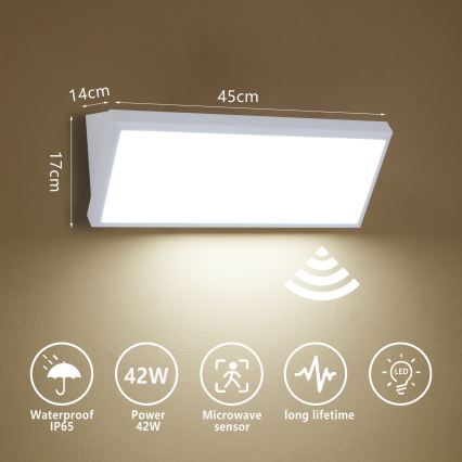 Brilagi - Aplica de perete LED pentru exterior cu senzor TRIANGLE LED/42W/230V 45 cm alb IP65