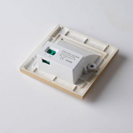 Brilagi - Lampă LED pentru scară cu senzor STEP LIGHT LED/1,5W/230V IP44 aurie