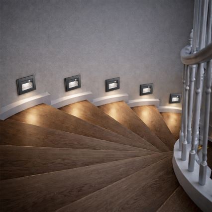 Brilagi - Aplica LED pentru scări cu senzor STEP LIGHT LED/1,5W/230V IP44, negru