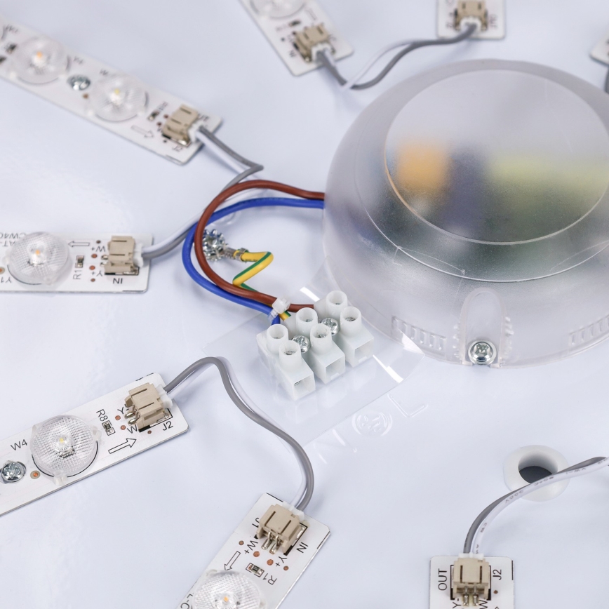 Brilagi - Plafonieră LED dimabilă ALSON, 72 W, 230 V, 3000–6500 K, stejar, Ø 78 cm + telecomandă
