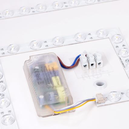 Brilagi - Plafonieră LED dimabilă PILANA LED/48W/230V 3000-6500K stejar/negru 42x42 cm + telecomandă