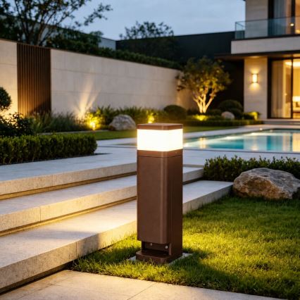 BRILAGI - Lampă de exterior cu 2 prize SCHUKO PILLAR 1xG9/11W/230V IP44 maro