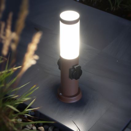 Brilagi - Lampă de exterior NOVA cu 2 prize SCHUKO 1xE27/15W/230V 40 cm IP44 maro