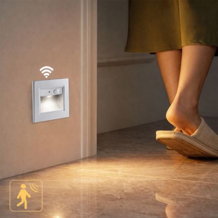 Brilagi - Aplica LED pentru scări cu senzor STEP LIGHT LED/1,5W/230V IP44 argintiu