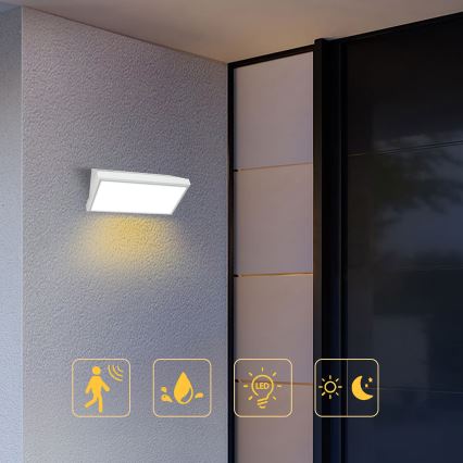 Brilagi - Aplică de perete LED pentru exterior cu senzor TRIANGLE, 20W, 230V, albă, IP65