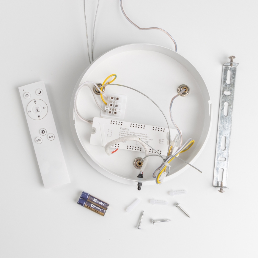 Brilagi - Lustră suspendată LED reglabilă pe cablu FALCON, LED/40W/230V, 3000-6500K, Ø 45 cm, albă + telecomandă