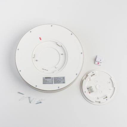 Brilagi - Plafonieră LED pentru baie POOL, 24 W, 230 V, 3000/4000/5500 K, Ø 30 cm, IP54, crom mat