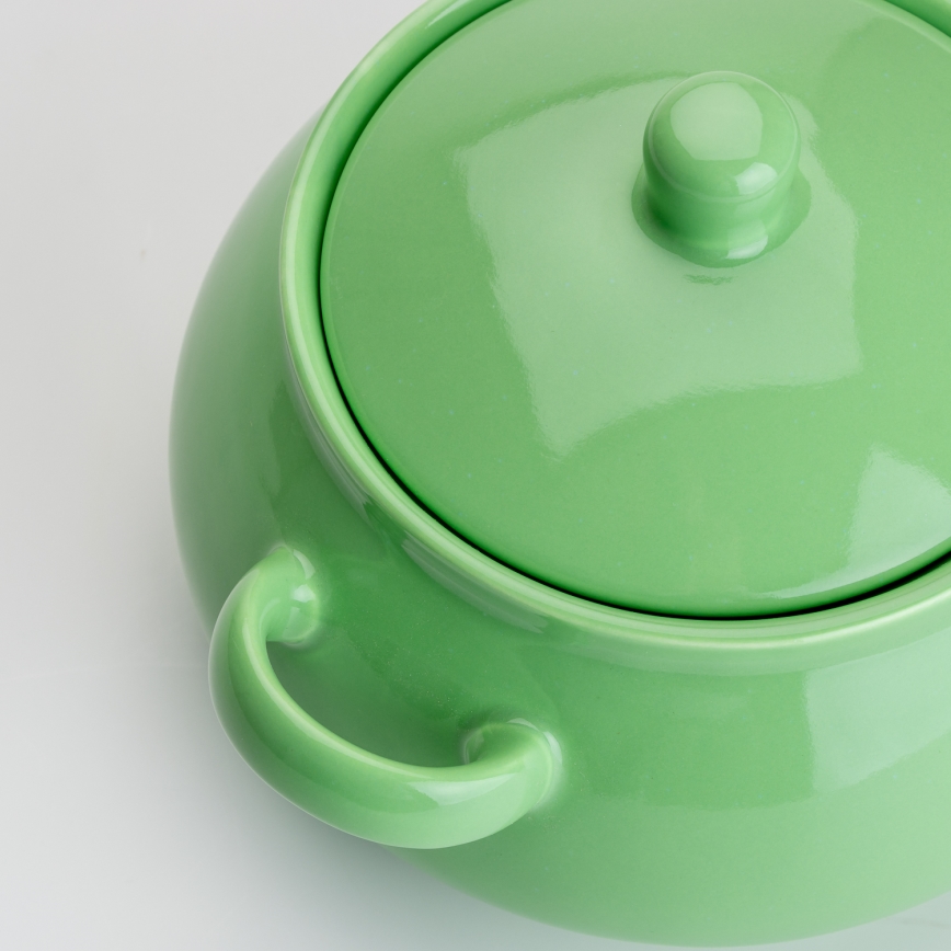 Castron ceramic cu capac pentru supă, verde deschis