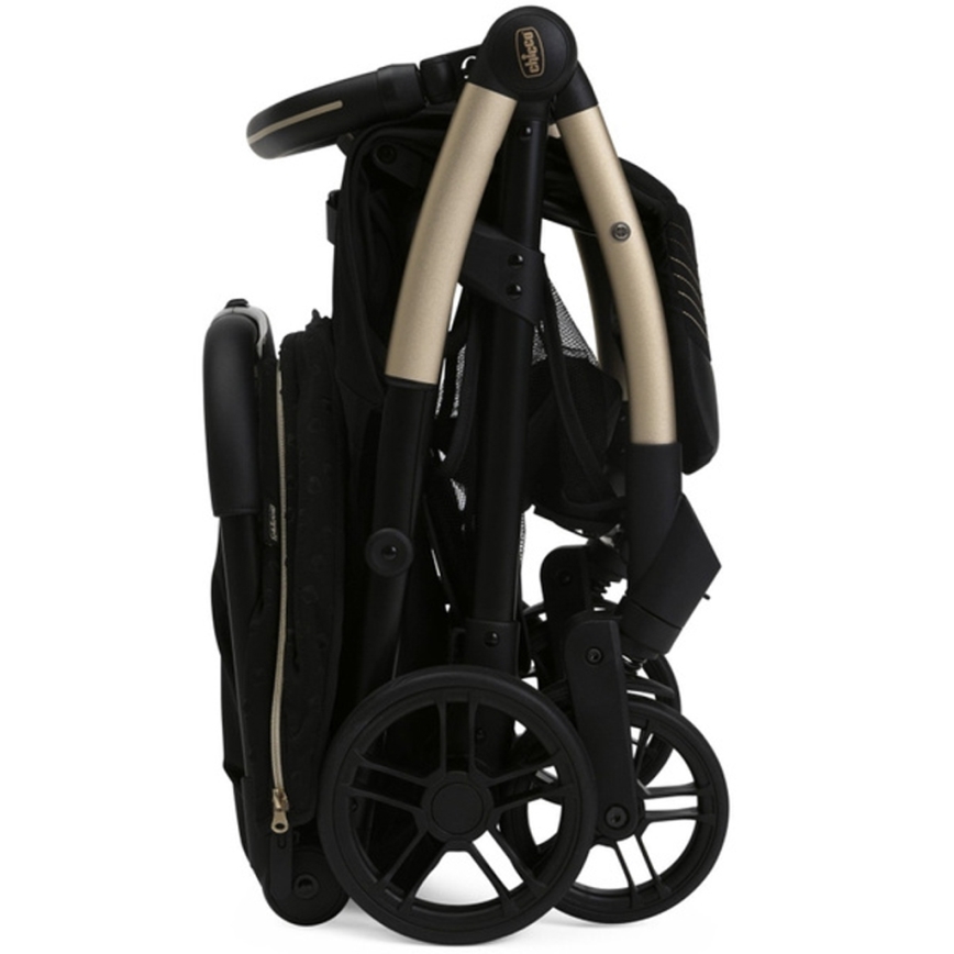 Chicco - Cărucior sport GOODY XPLUS Black Re_Lux Eco+ + trotineta ALL AROUND