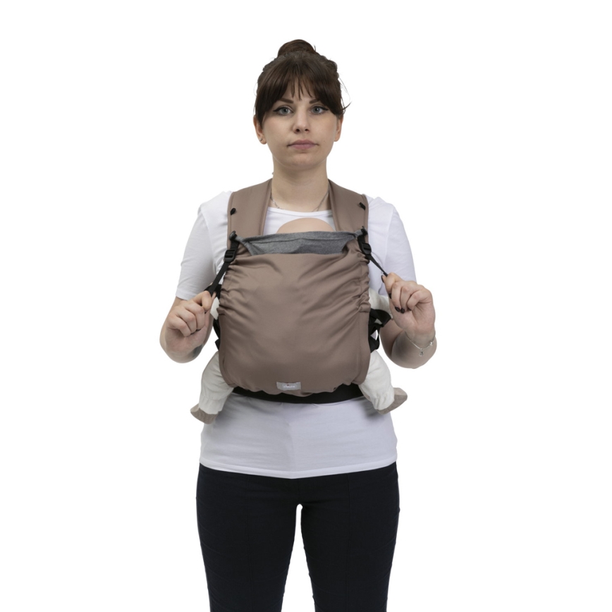 Chicco - Marsupiu pentru copii SKIN FIT maro