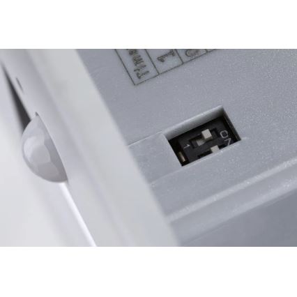 Corp de iluminat cu senzor pentru scări Paulmann 93133 LED/1,2W EDGE 230V alb
