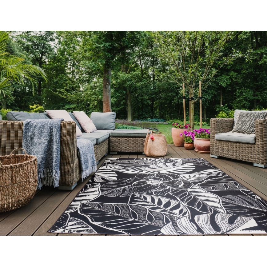 Covor exterior JUNGLE 160 x 220 cm, negru/alb, cu model de frunze