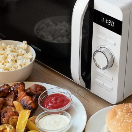 Cuptor cu microunde Sencor 800 W/230 V, 17 l, alb