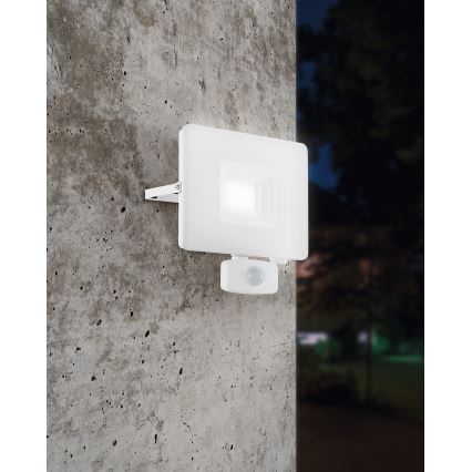 Eglo - proiector LED cu senzor LED/30W/230V IP44