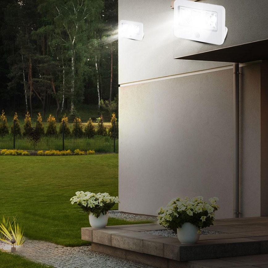 Eglo 94399 - LED Corp de iluminat perete exterior cu senzor GAVELLO LED/0,5W/6xAAA