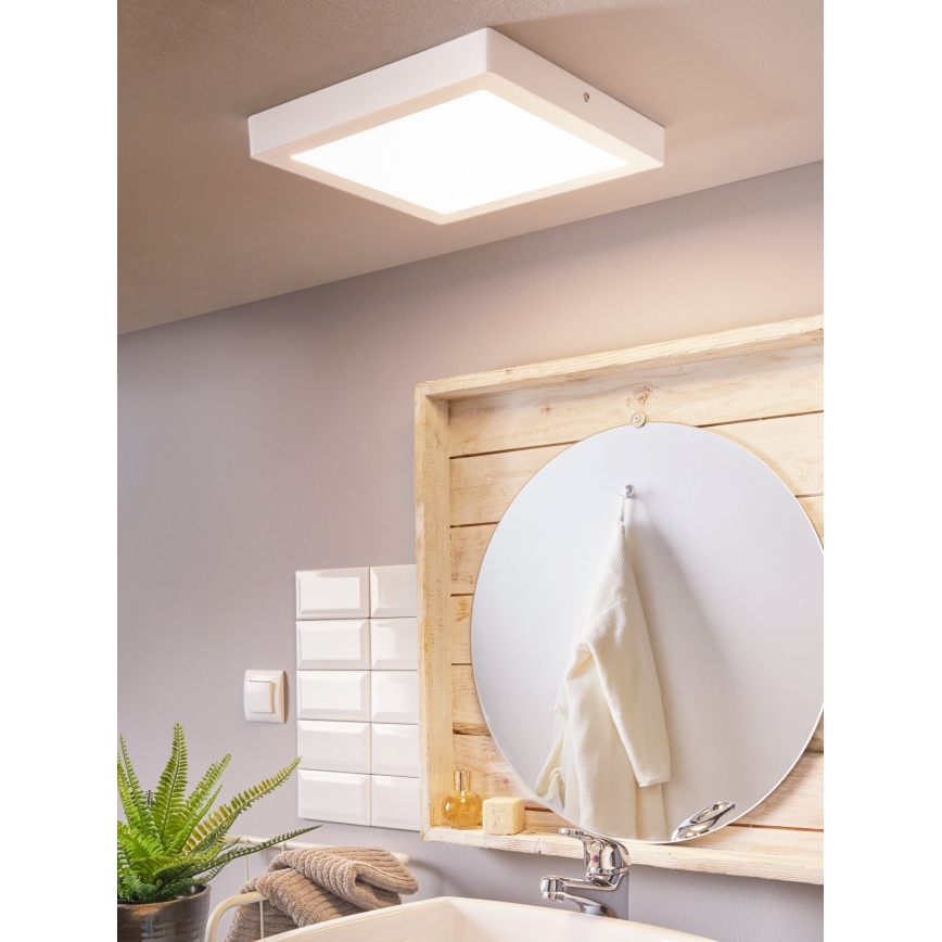 Eglo 96169 - Plafonieră LED pentru baie FUEVA 1 LED/22W/230V IP44 30x30 cm