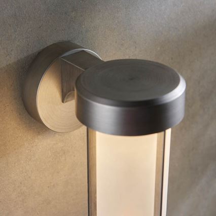 Endon 94990 - Aplica de perete pentru baie LED, 8 W, 230 V, IP44, 2700 K, crom mat