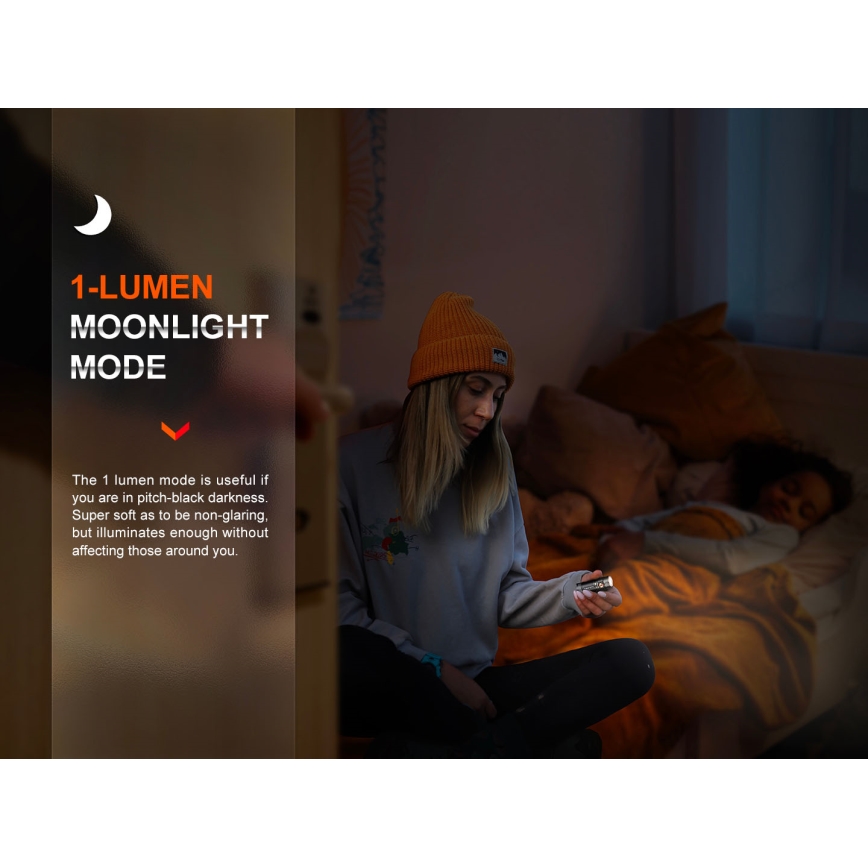 Fenix E18RV20800 - Lanternă LED reîncărcabilă, reglabilă, USB, 1xCR123A, 800 mAh, IP68, 1200 lm, 200 h, negru