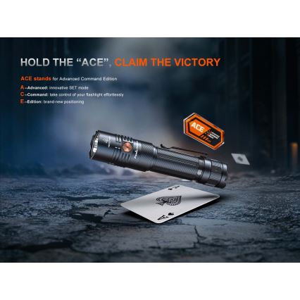 Fenix PD36RACE - lanternă LED reîncărcabilă cu reglare a luminozității, LED/USB, 5000 mAh, IP68, 3000 lm, 63,45 h, negru