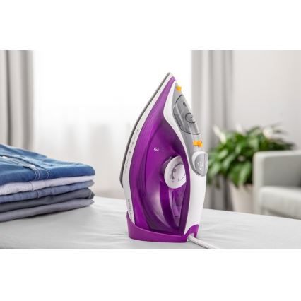 Fier de călcat cu aburi 2400W/230V mov/alb Sencor