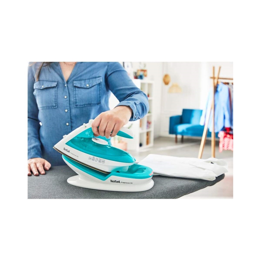 Fier de călcat cu aburi Tefal FREEMOVE AIR 2400W/230V alb/turcoaz
