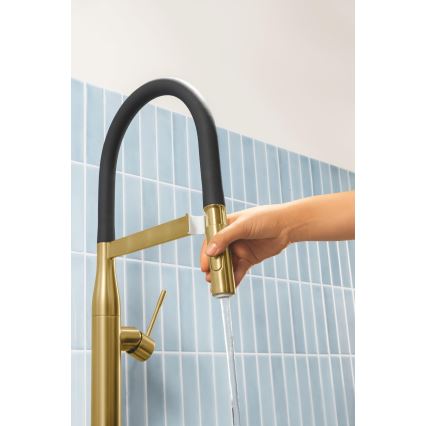 GROHE 30294GN0 - Baterie pentru chiuvetă ESSENCE aurie
