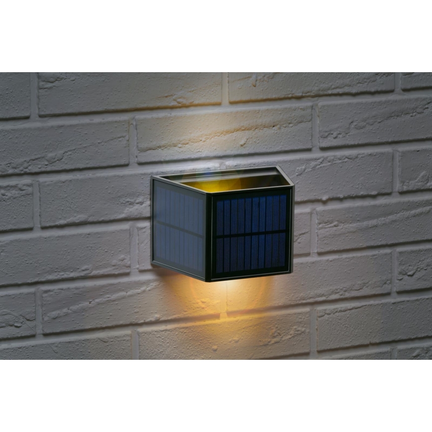 Grundig - Aplica solară de perete cu LED, 3,7 V, 1800 mAh, IP44