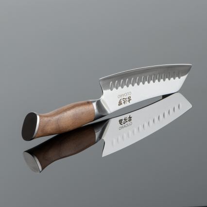 Gudaro - Cuțit Santoku din oțel damasc TAKUMI 7, 67 de straturi de oțel, lungime 17,5 cm, mâner din nuc