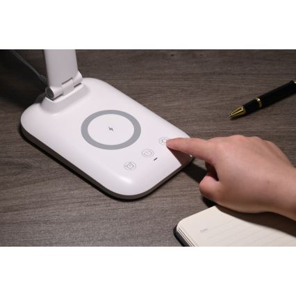 Lampă de birou LED reglabilă cu încărcare wireless Qi și USB LUMI LED/7W/230V, albă