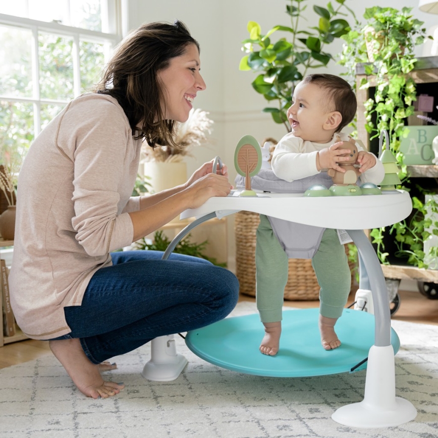 Ingenuity - Centru de activități pentru copii 2-în-1 SPRING&SPROUT 2xAA